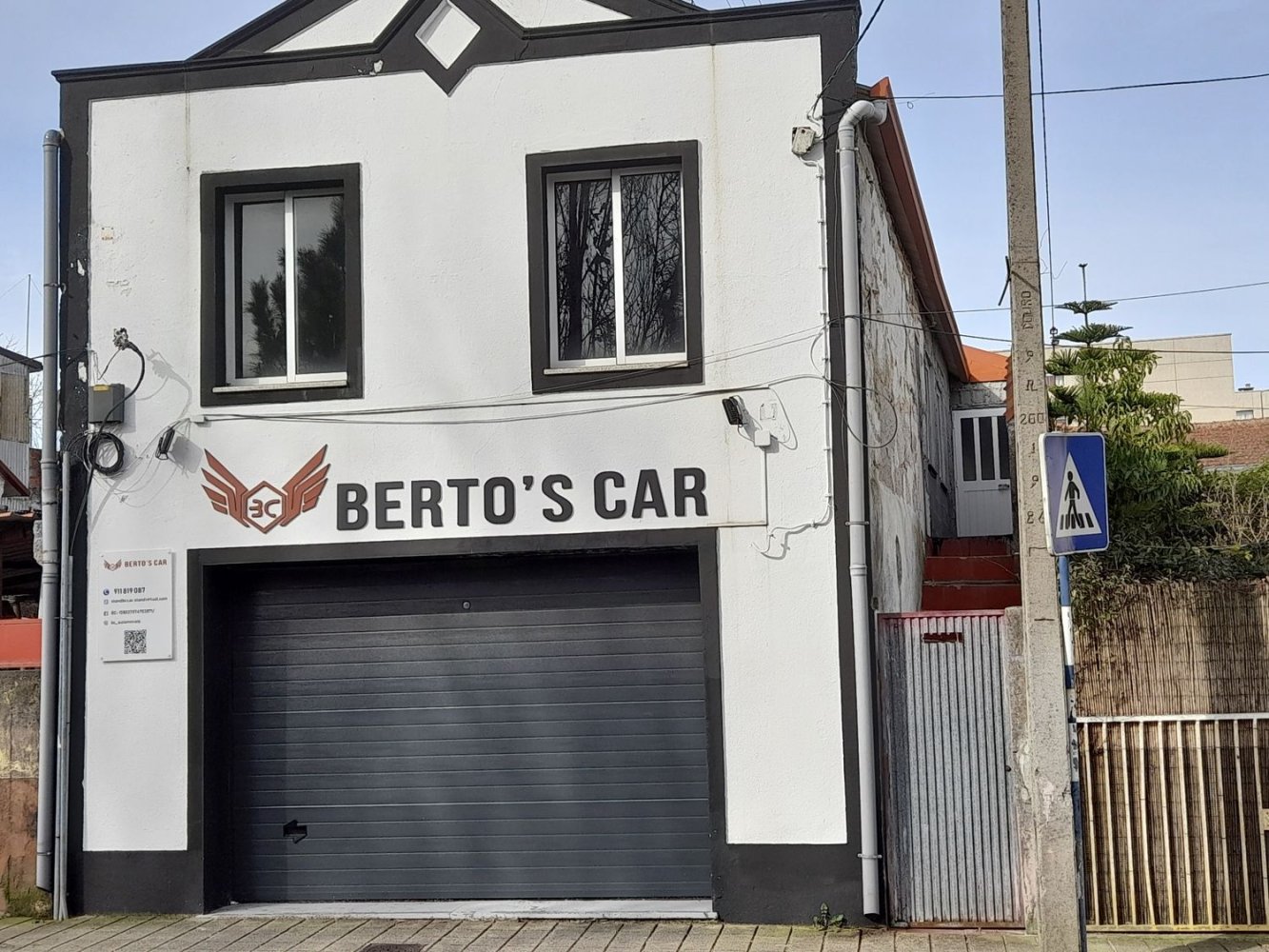 Propiedad comercial en Porto, Portugal 280 m² No. 70602