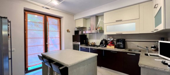 Apartamento de 2 dormitorios en Albino, Italy No. 360166 10