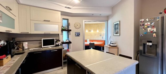 Apartamento de 2 dormitorios en Albino, Italy No. 360166 9