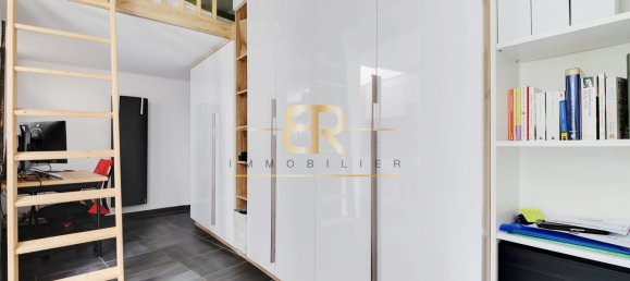 Studio in Paris, France No. 173392 4