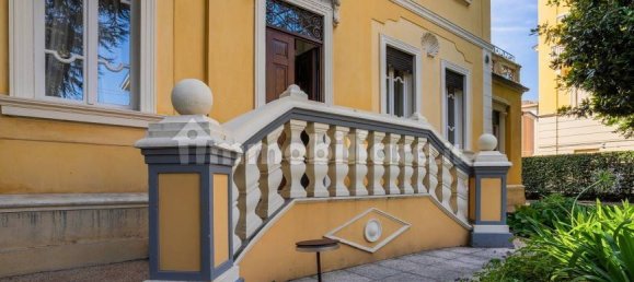 4 bedrooms Apartment in Verona, Italy No. 263099 3