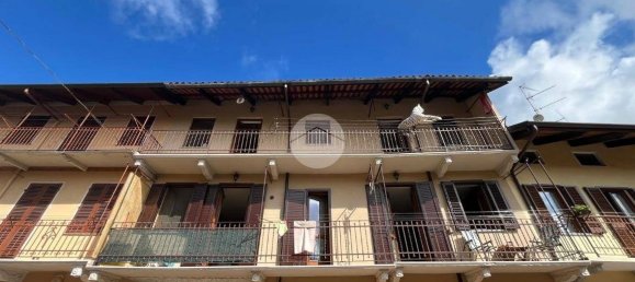 3 bedrooms House in Sandigliano, Italy No. 355614 38