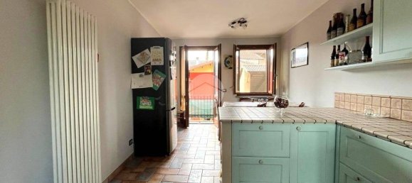 3 bedrooms House in Sandigliano, Italy No. 355614 5