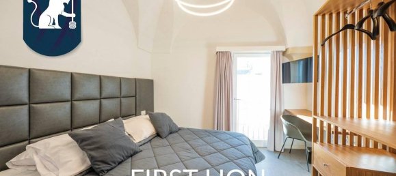 Дом с 14 комнатами в Лечче, Италия № 32374 25