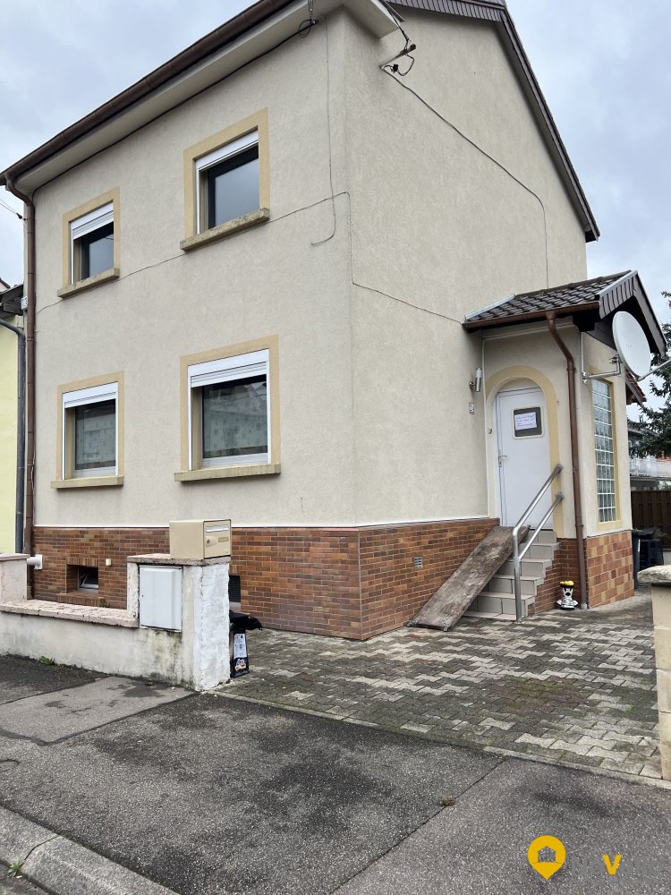 3 غرف نوم منزل في Stiring-Wendel, France رقم 157539