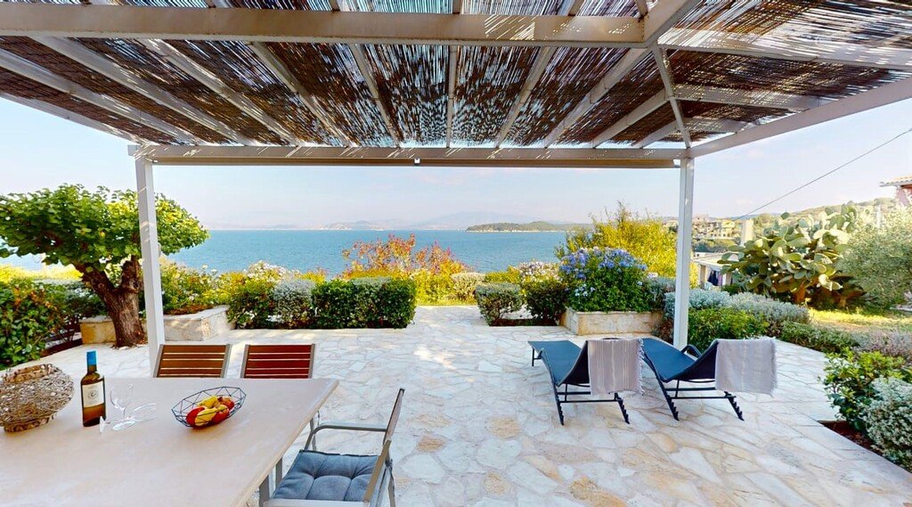 350m² Townhouse in Corfu, Greece No. 4870