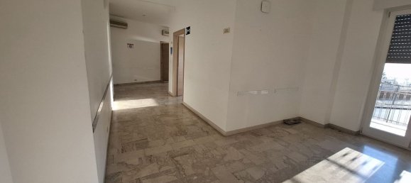 Apartamento de 6 dormitorios en Taranto, Italy No. 349617 20