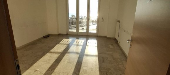 Apartamento de 6 dormitorios en Taranto, Italy No. 349617 17