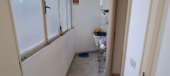 Apartamento de 6 dormitorios en Taranto, Italy No. 349617 24