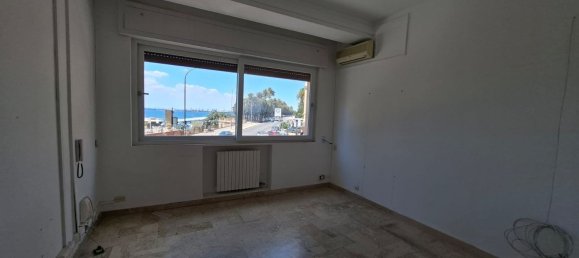 Apartamento de 6 dormitorios en Taranto, Italy No. 349617 18
