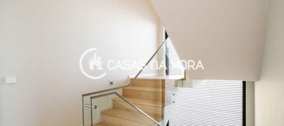 3 غرف نوم فيلا في Madalena, Portugal رقم 16940 7