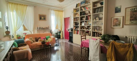 5 rooms Apartment in Genoa, Italy No. 147655 8