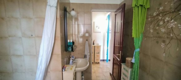 5 rooms Apartment in Genoa, Italy No. 147655 27