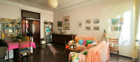 5 rooms Apartment in Genoa, Italy No. 147655 9