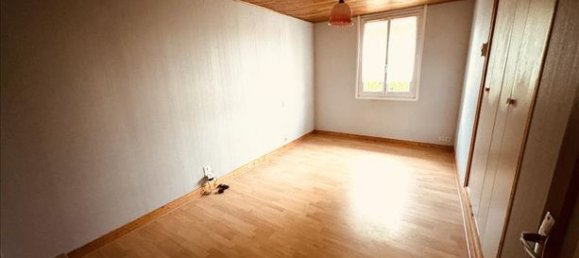 Casa de 2 dormitorios en Dournazac, France No. 304770 2