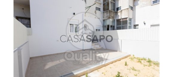 2 bedrooms Apartment in Barreiro, Portugal No. 204504 2