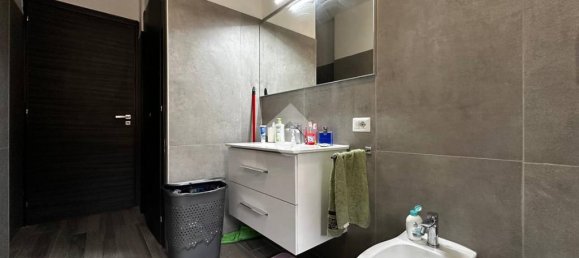 Apartamento T3 em Bussero, Italy N.º 324780 11