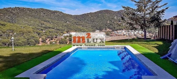 5 bedrooms Villa in Cabrils, Spain No. 13323 19