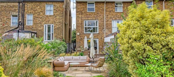 3 Schlafzimmer Gewerbliche Immobilie in London, United Kingdom, Nr. 5402 8