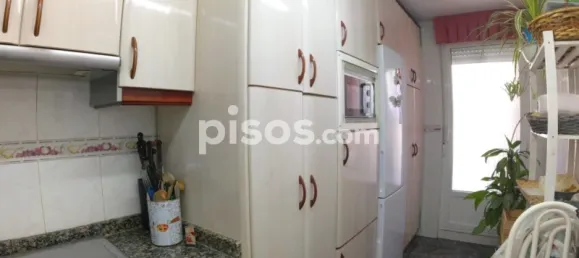 Apartamento de 3 dormitorios en San Andrés del Rabanedo, Spain No. 64690 94