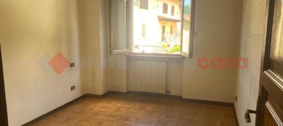 4 rooms Apartment in Castelnuovo di Garfagnana, Italy No. 310657 29