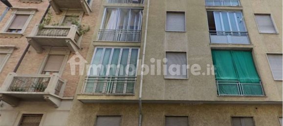 1 bedroom Apartment in Turin, Italy No. 258921 2