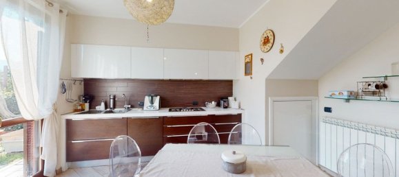 3 rooms House in Luino, Italy No. 63958 30