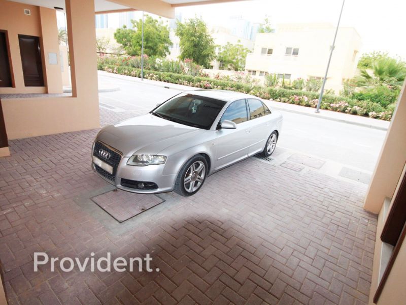 4 bedrooms Townhouse in Jumeirah Islands, UAE No. 4143