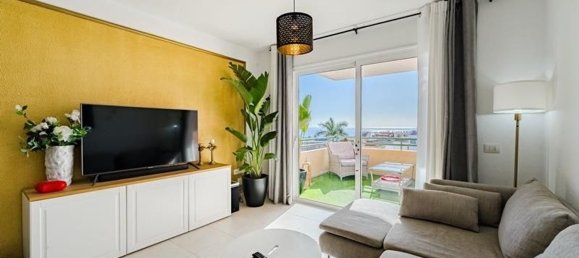 Apartamento de 2 dormitorios en Adeje, Spain No. 150875 4