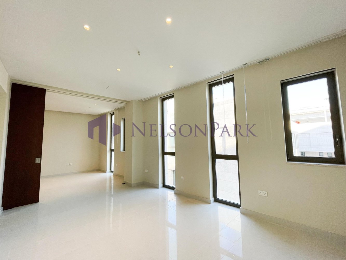 3 bedrooms Apartment in Doha, Qatar No. 2203