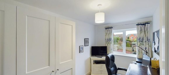 3 bedrooms House in Cullompton, United Kingdom No. 13635 8