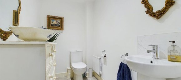 3 bedrooms House in Cullompton, United Kingdom No. 13635 14