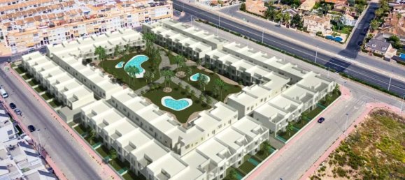 2 Schlafzimmer Haus in Torrevieja, Spain, Nr. 89728 29