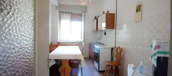 3-salle Appartement à Amelia, Italy No. 260515 10