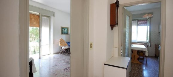 3-salle Appartement à Amelia, Italy No. 260515 5
