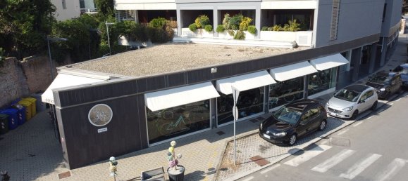 130m² Commercial property in Fidenza, Italy No. 376611 20