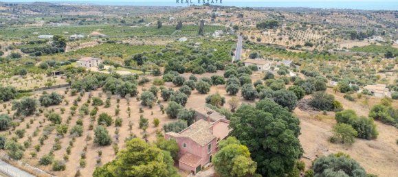 6 bedrooms Villa in Noto, Italy No. 301841 13