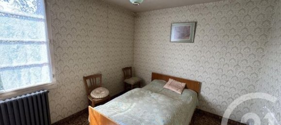 4 bedrooms House in Saint-Denis-de-Jouhet, France No. 310655 5