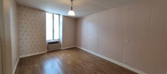 2 chambres Maison de ville à Orsennes, France No. 259166 5