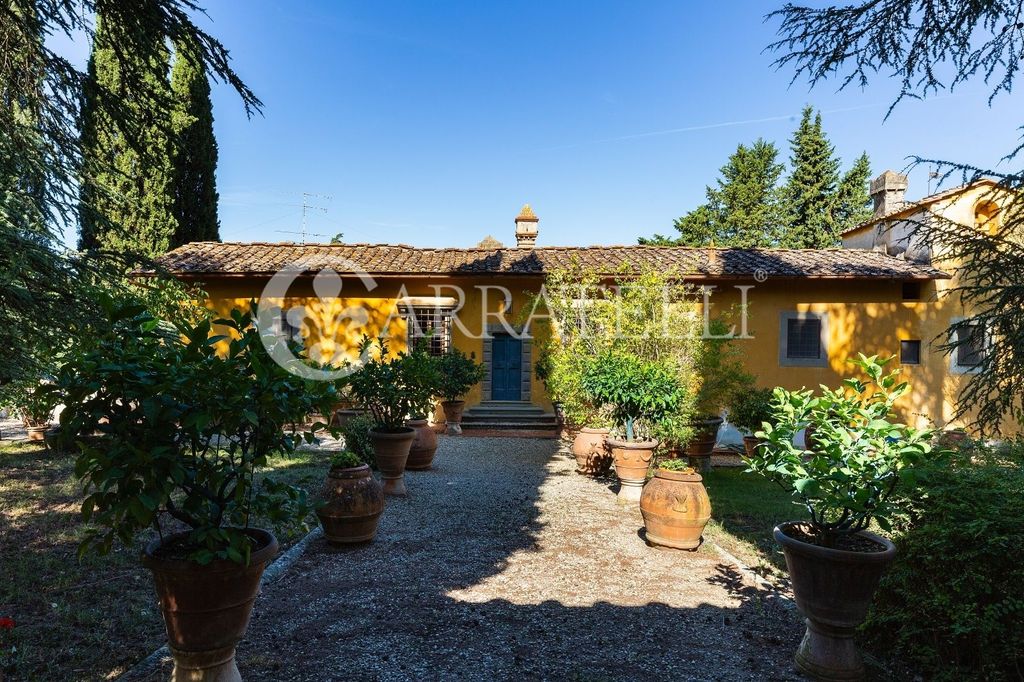 Вилла с 8 спальнями в Сан Кашано ин Валь ди Пеза, Италия № 130355