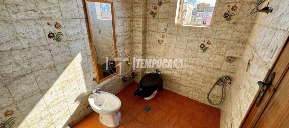 2-salle Appartement à Rome, Italy No. 192629 13