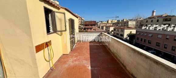 2-salle Appartement à Rome, Italy No. 192629 15