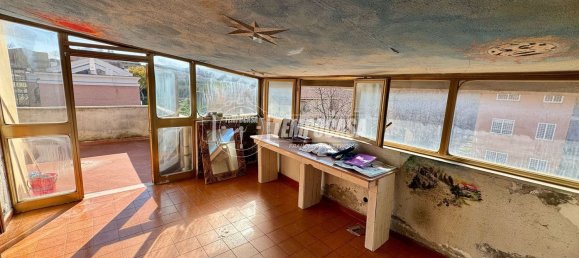 2-salle Appartement à Rome, Italy No. 192629 11