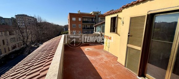 2-salle Appartement à Rome, Italy No. 192629 18