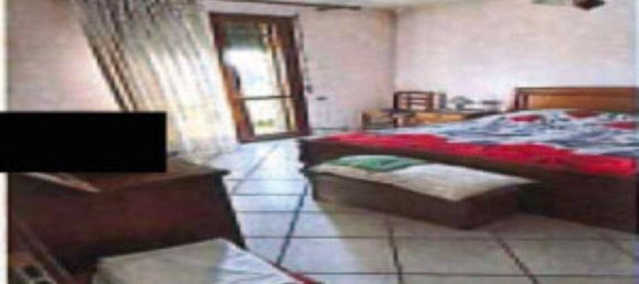 Apartamento de 4 habitaciónes en Rovigo, Italy No. 54437 8