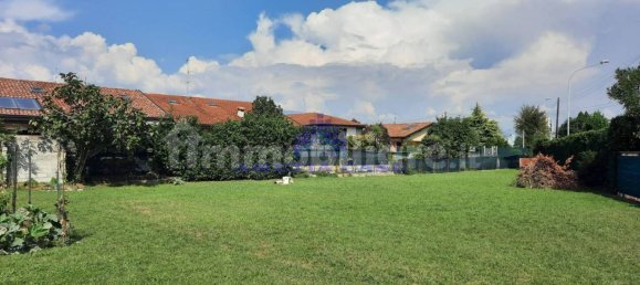 1032m² Land in Paderno d'Adda, Italy No. 299147 2