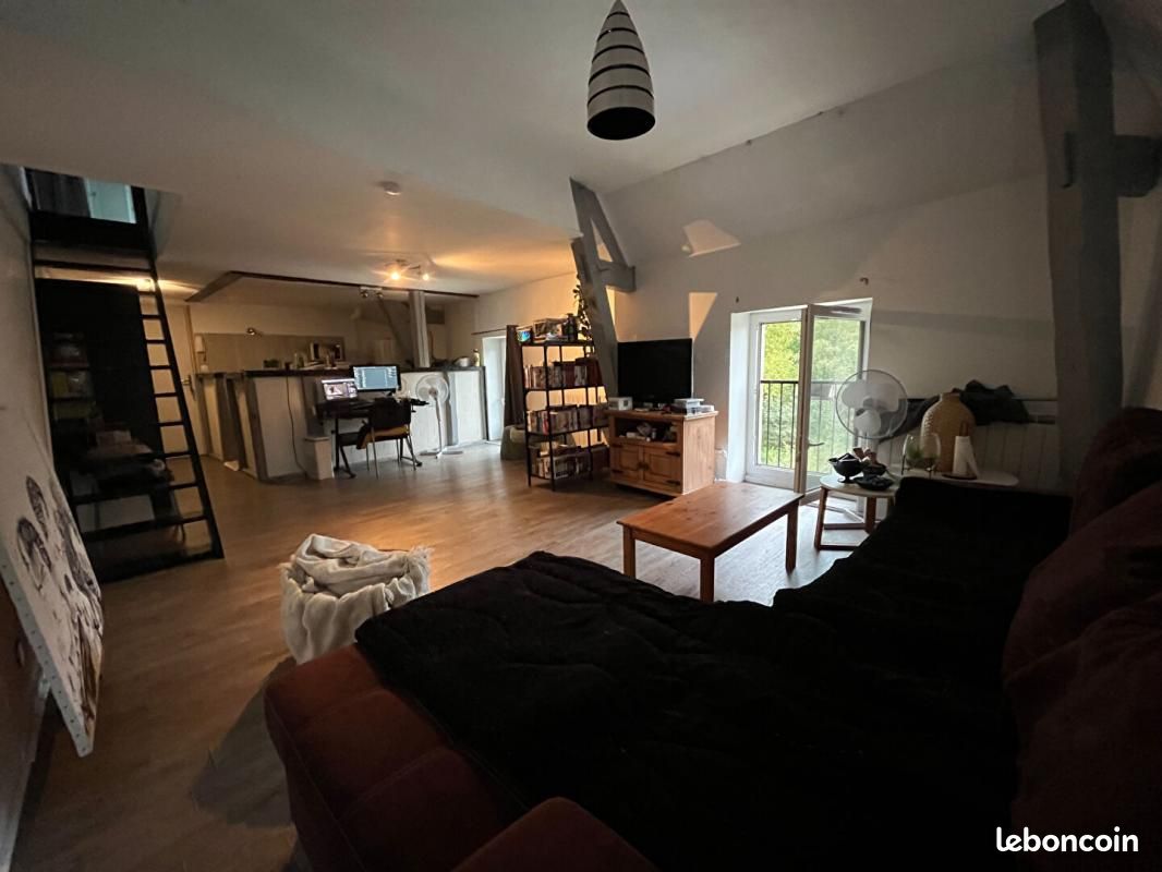 1 bedroom Apartment in Bourges, France No. 211008