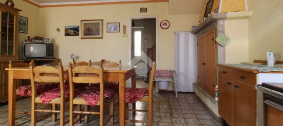 3 bedrooms House in Vestone, Italy No. 181587 19