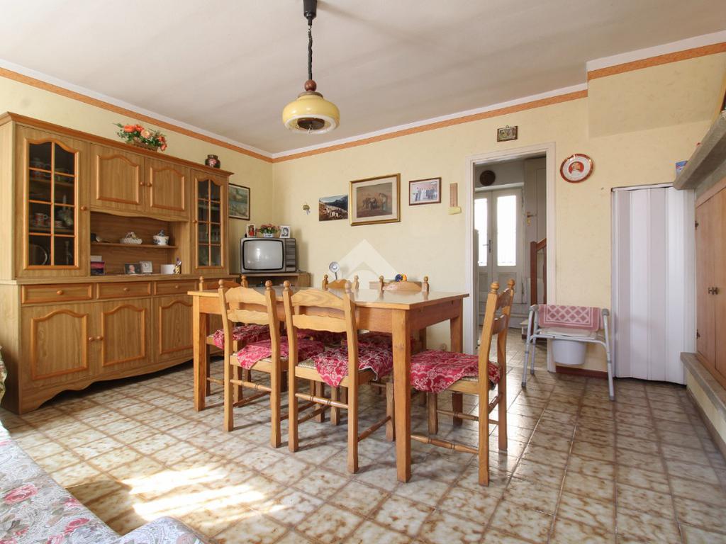 3 bedrooms House in Vestone, Italy No. 181587