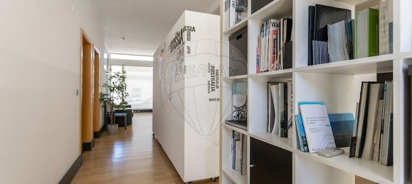 115m² Commercial property in Barreiro, Portugal No. 55886 17